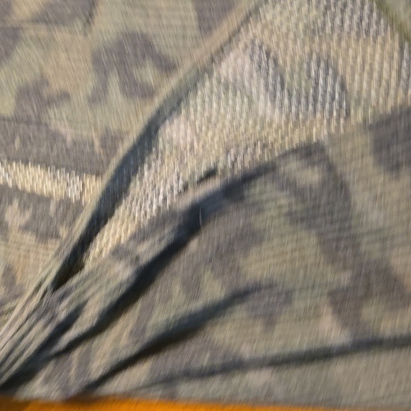 Camouflage Open Cardigan From Evereve. - Picture 5 of 7